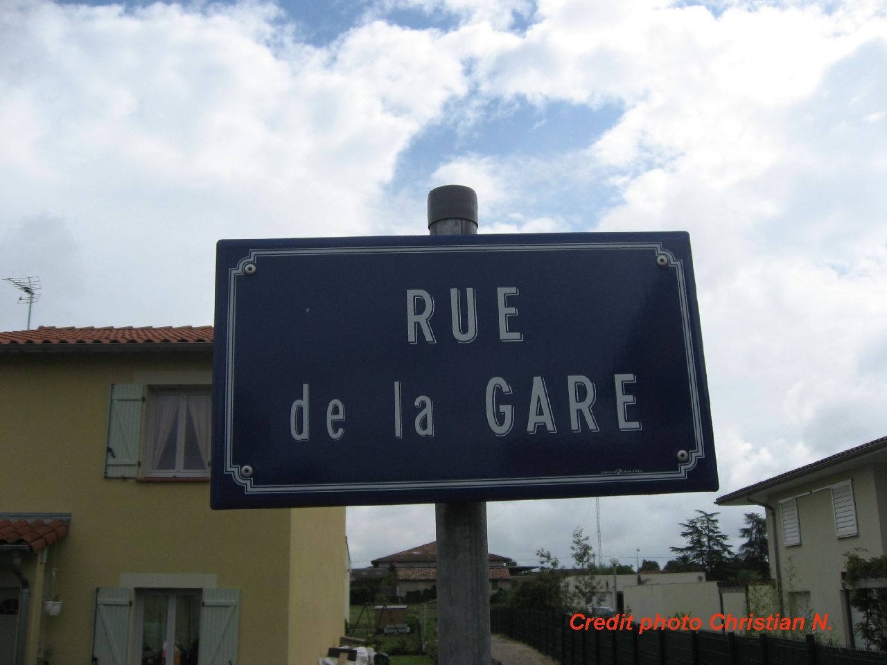 Grenade plaque de rue